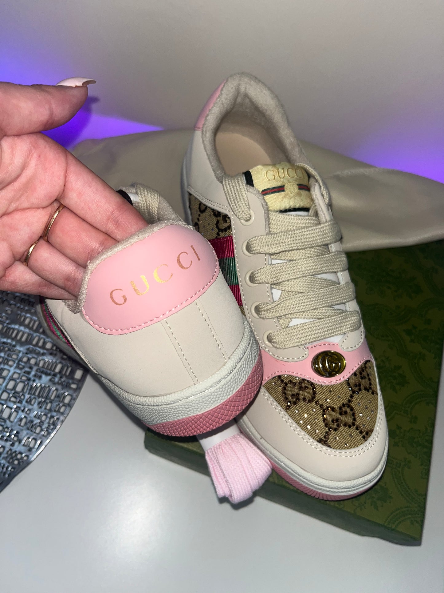 GG diamanté runner pink