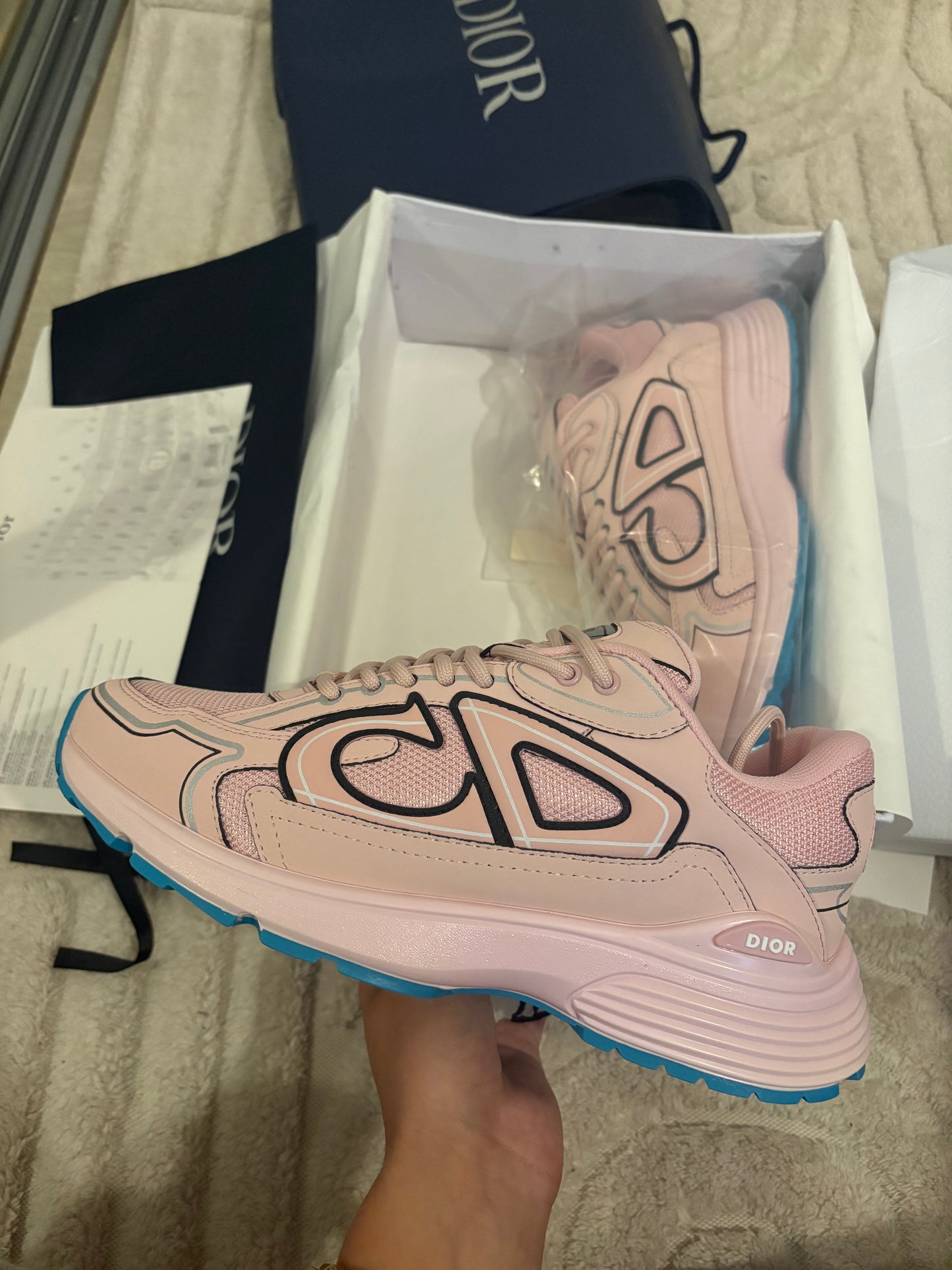 ( in stock size 6 ) b3 pink blue