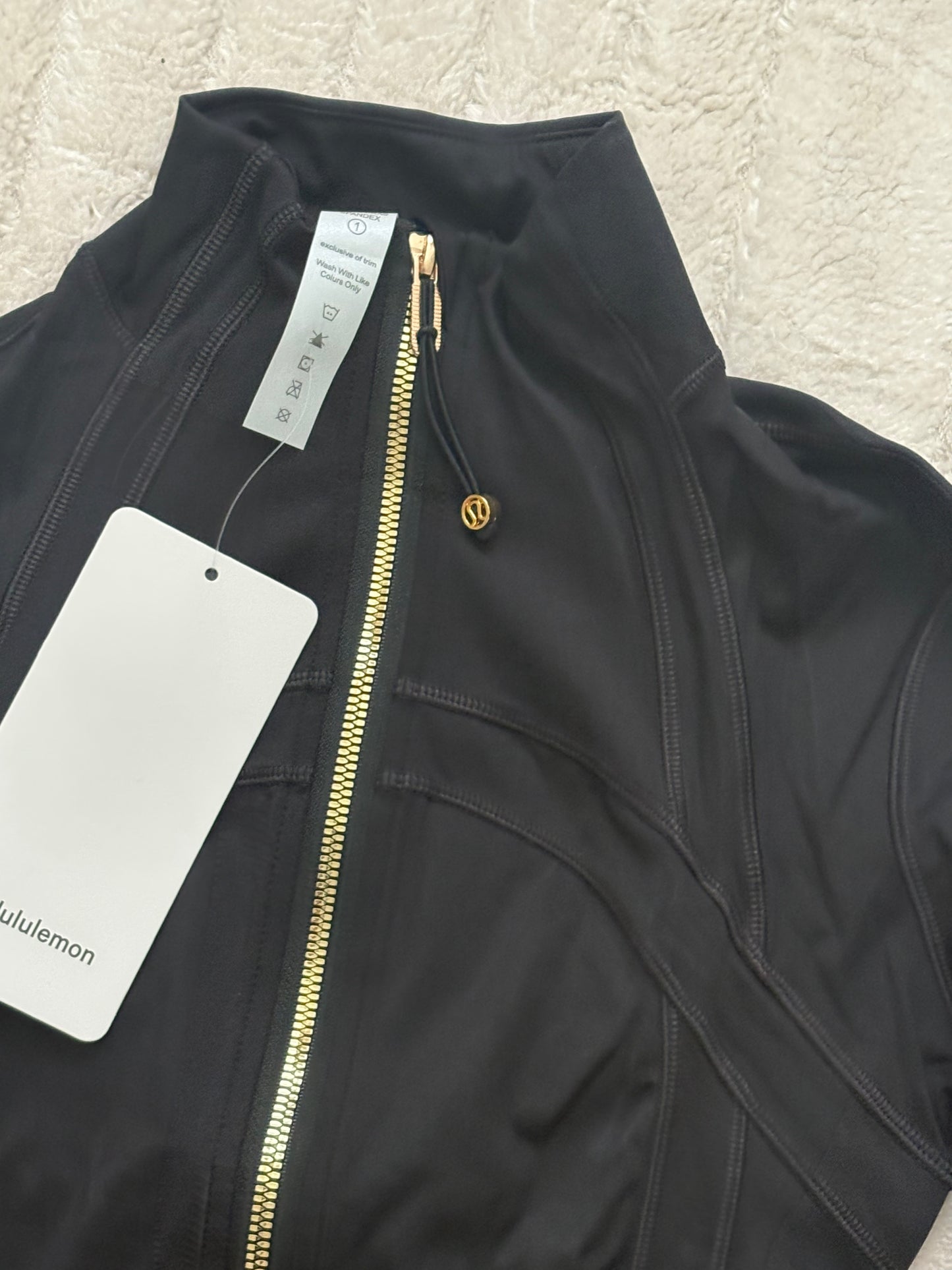 lulu🍋 gold zipper black gym set