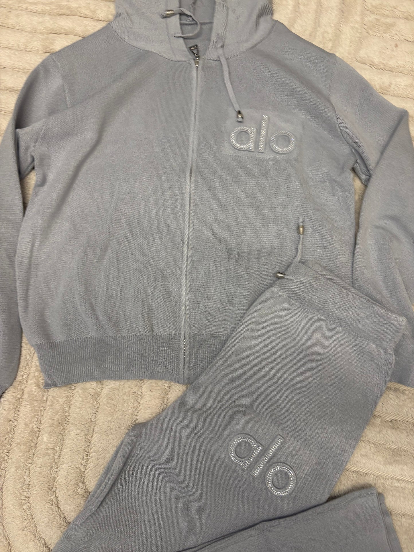 ( in stock fits size s/m ) Alo knit tracksuit