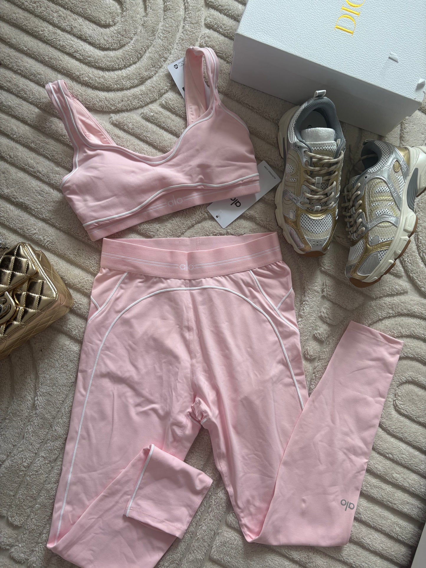 Alo heart throb set pink