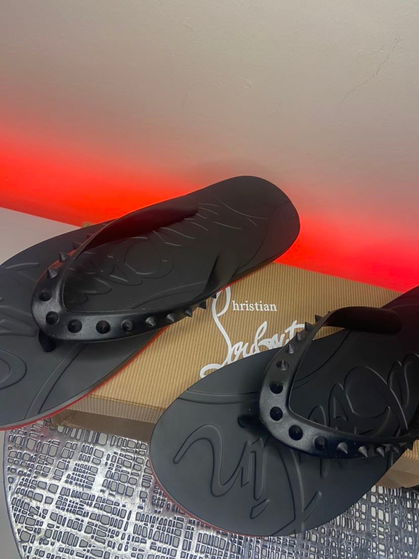 CL Red bottom flip flop black