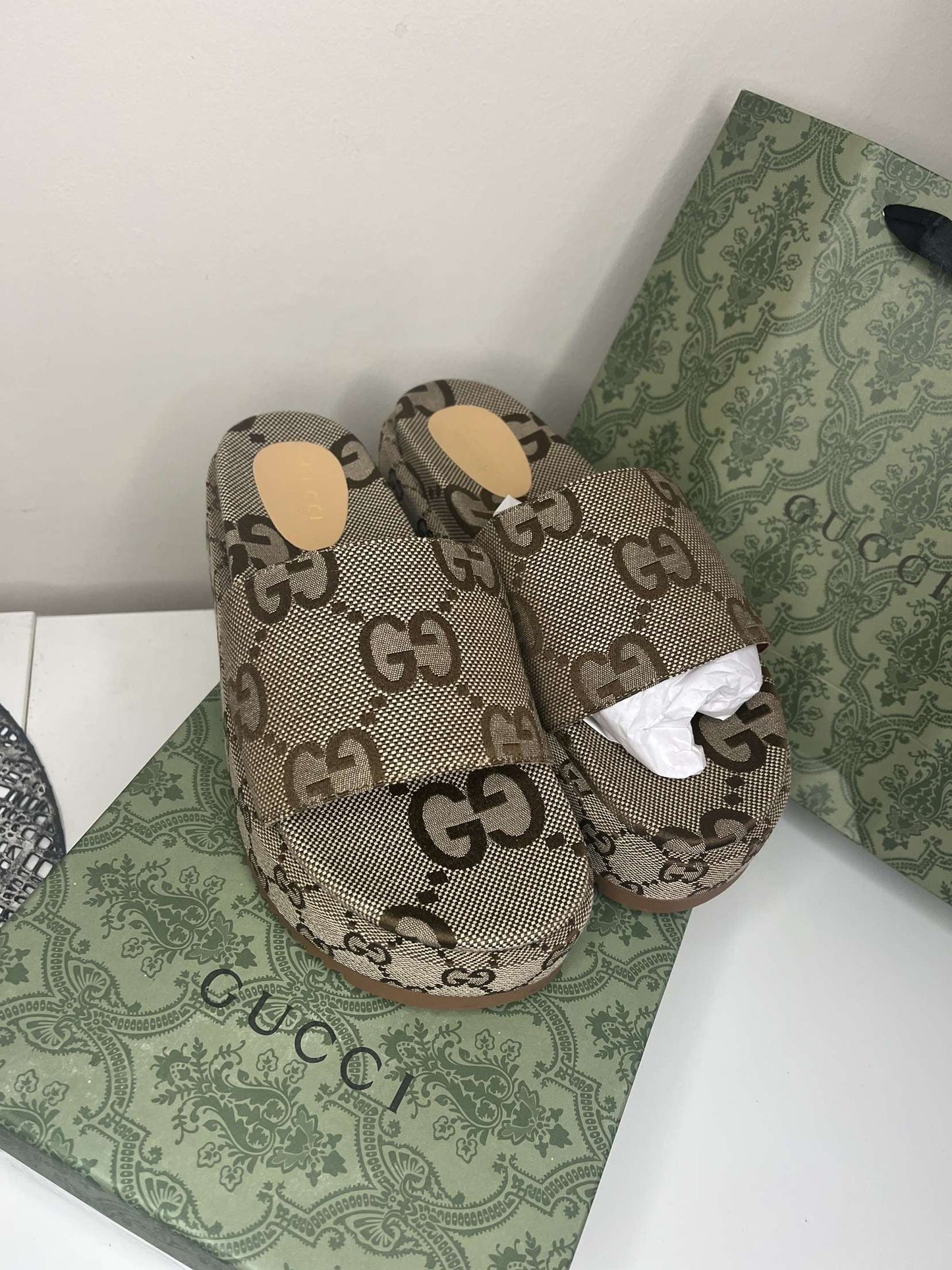 ( in stock size 6 ) gg platform pool slide