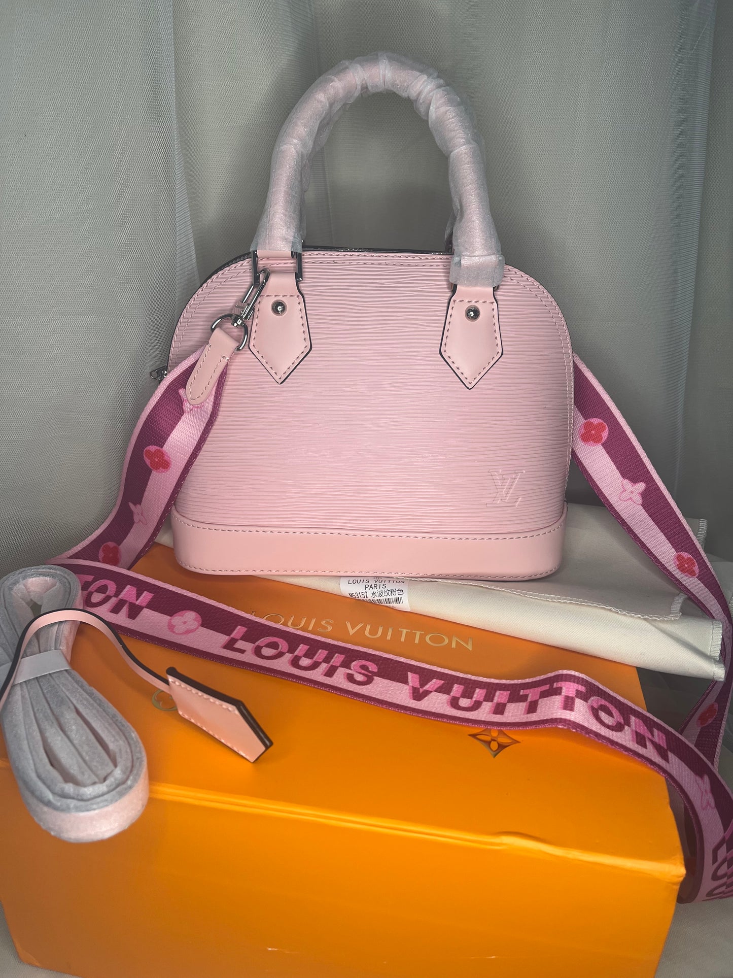 New style pink Alma bag
