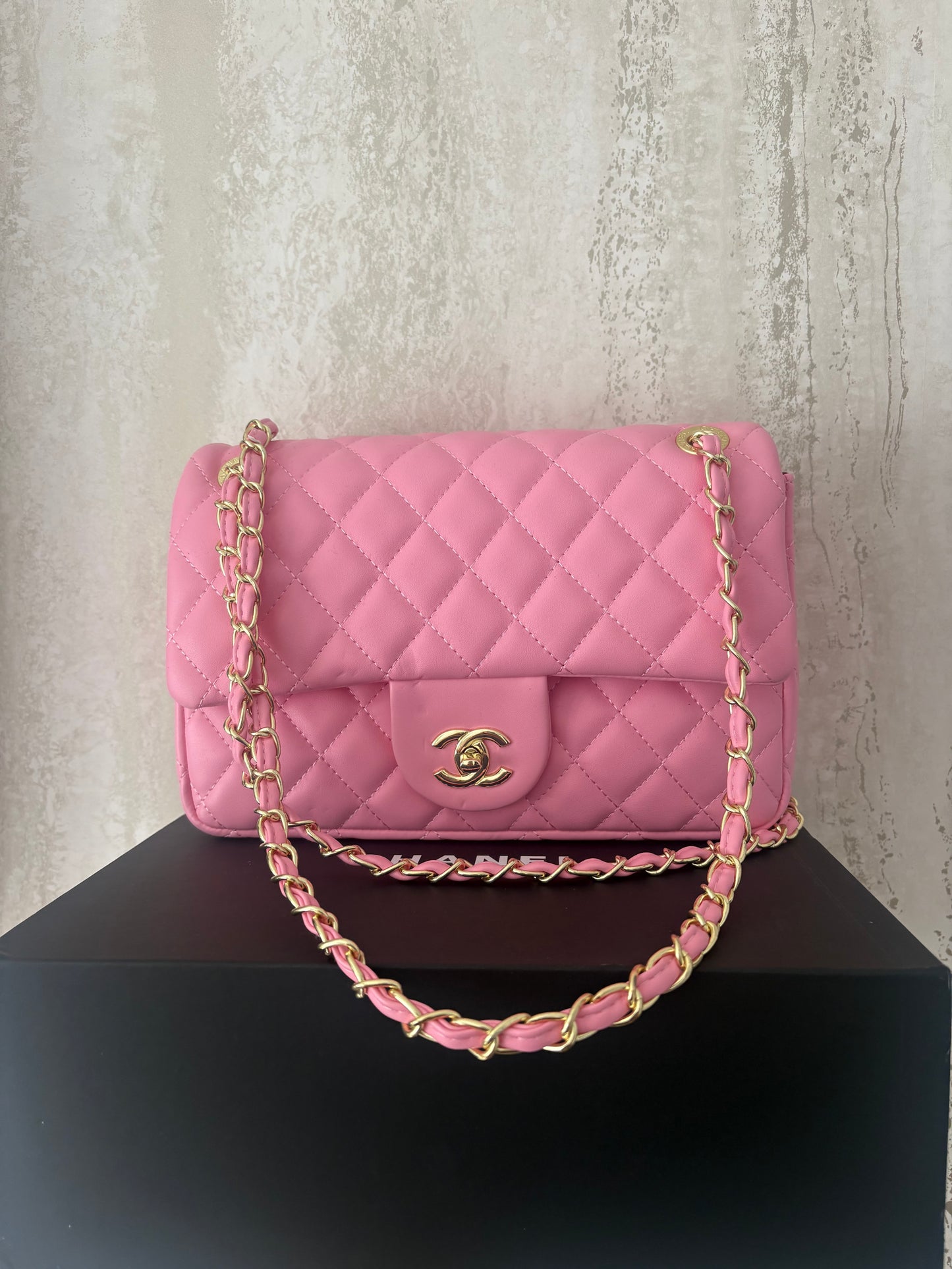 ( in stock ) cc Barbie pink bag