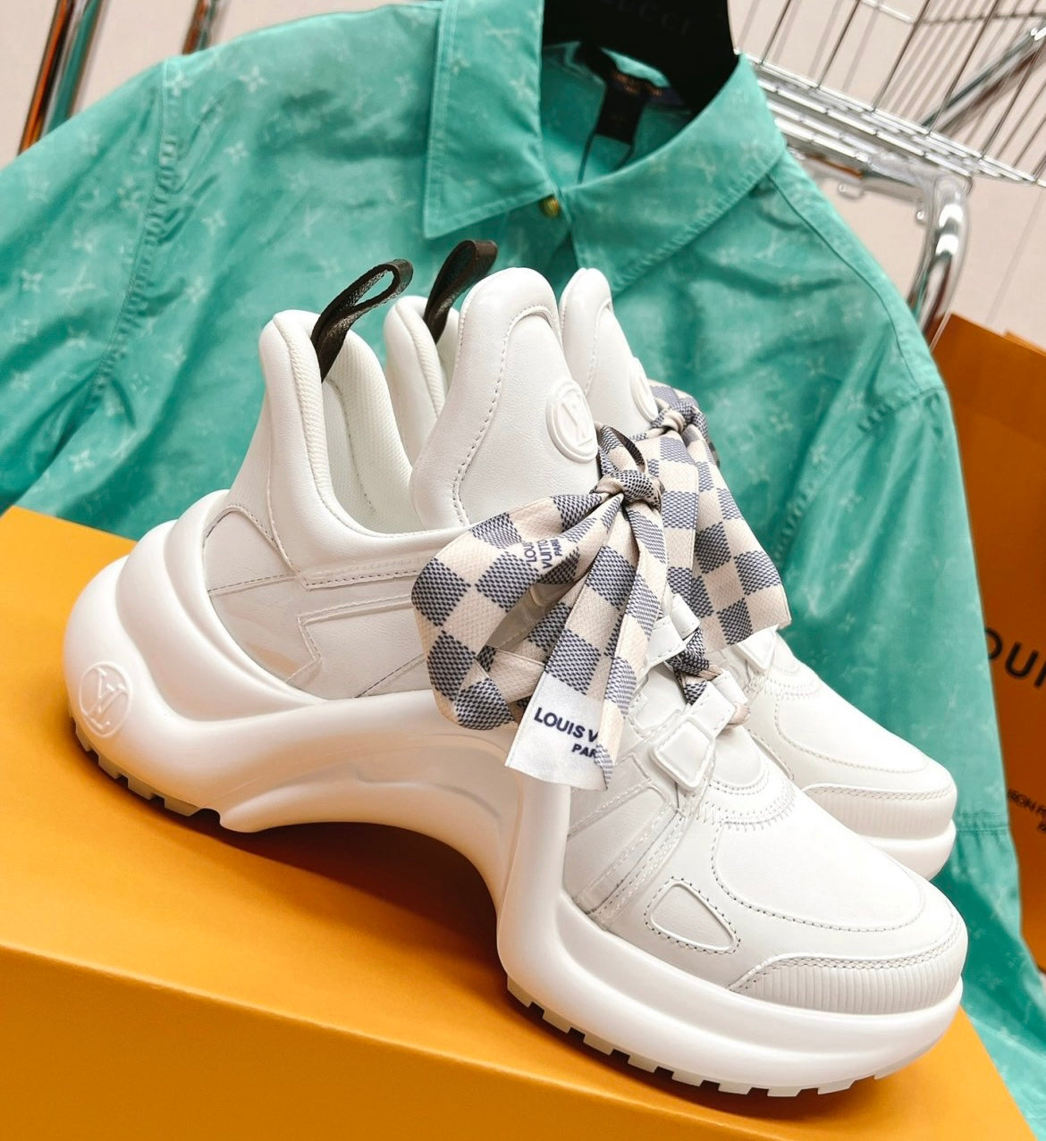 Louie archlight runner check ribbon
