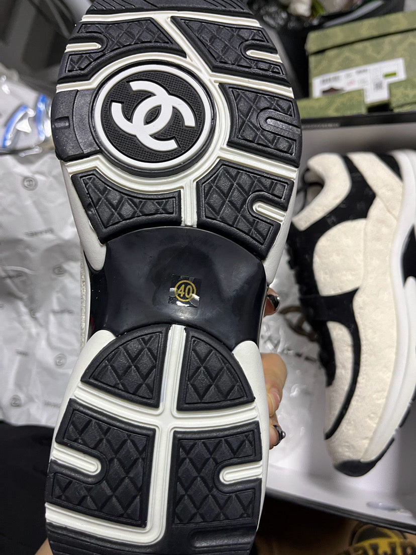 CC trainer monogram