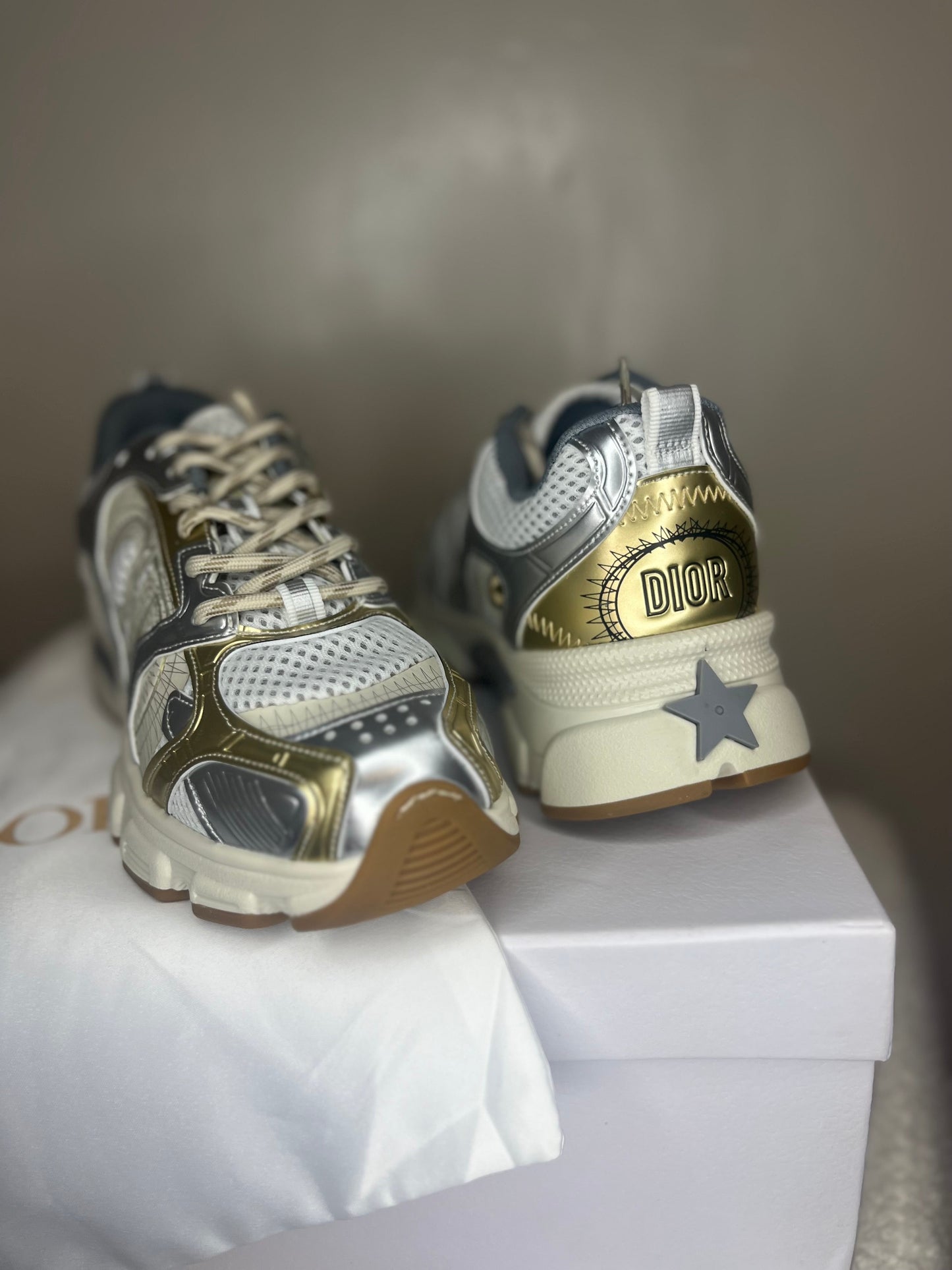 ( in stock size 5 ) b3 chrono gold