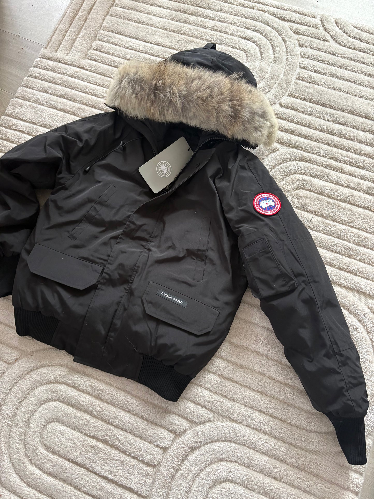 ( in stock size small ) cg bomber detachable fur hood