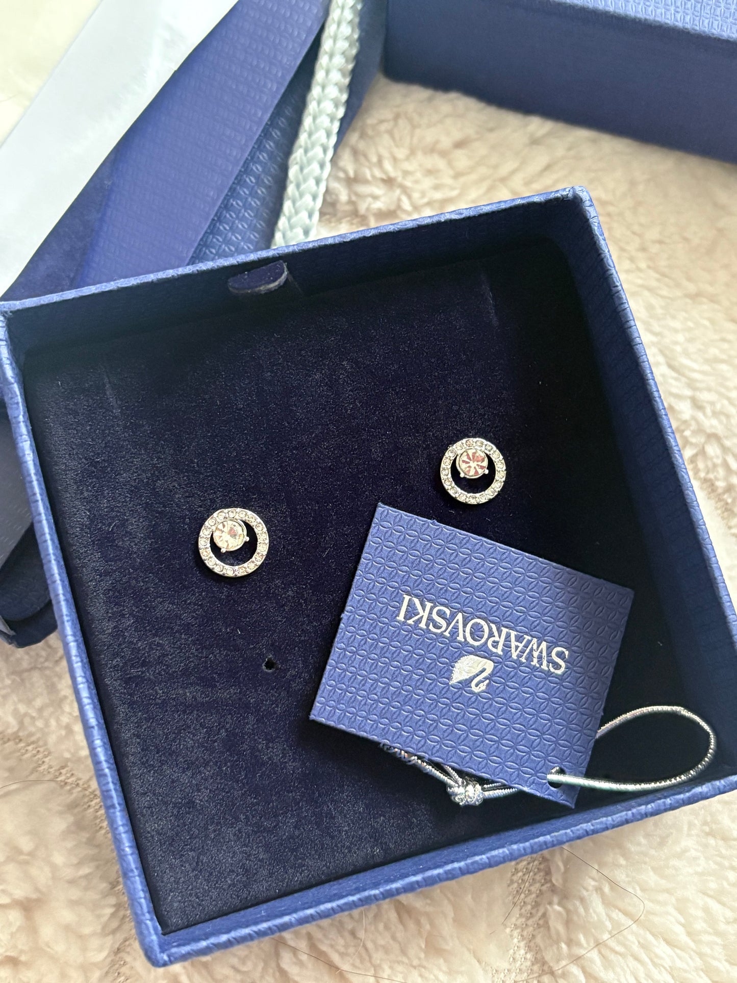 ( in stock ) angelic style stud earring