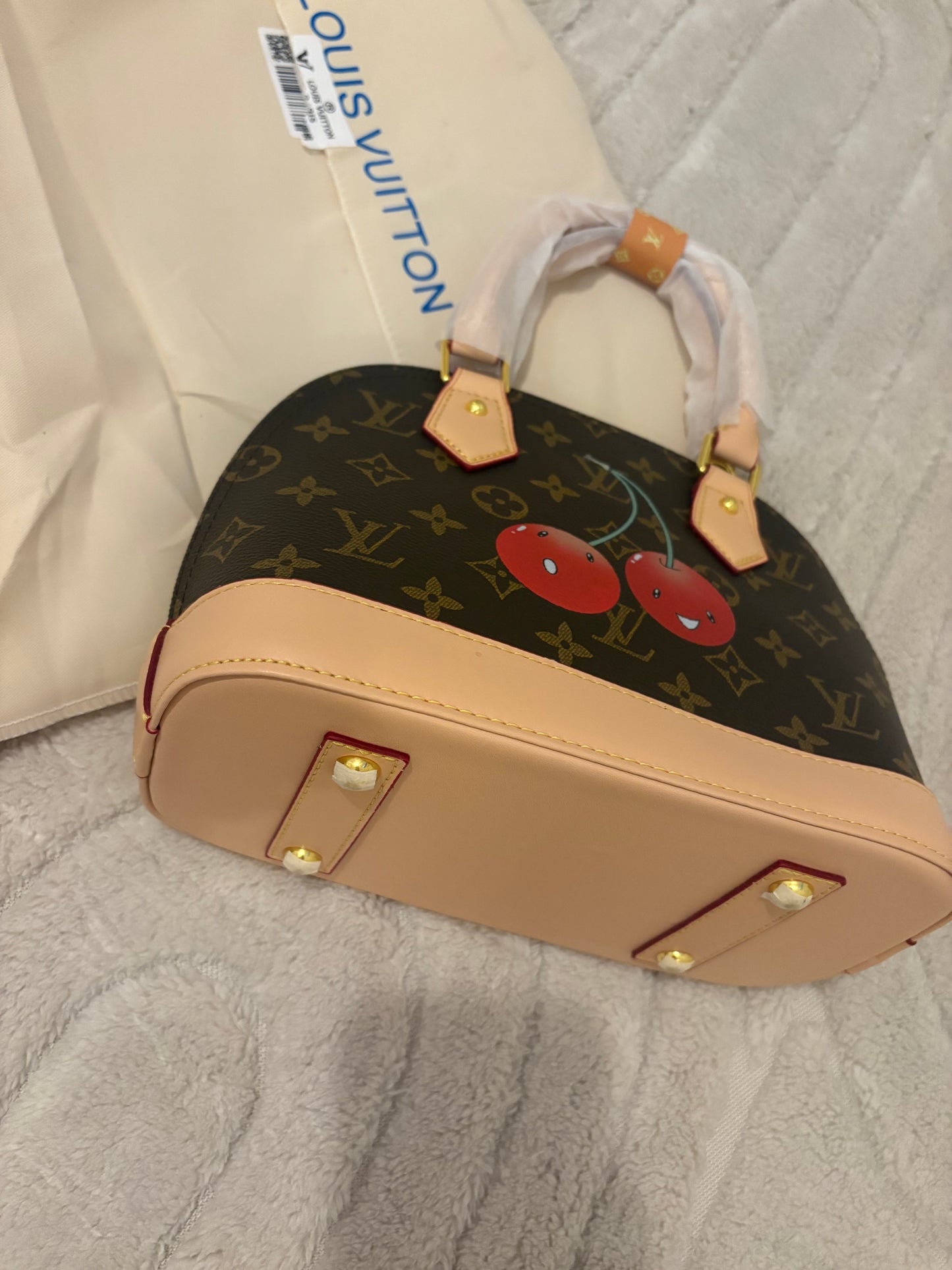 ( in stock ) cherry Alma bag