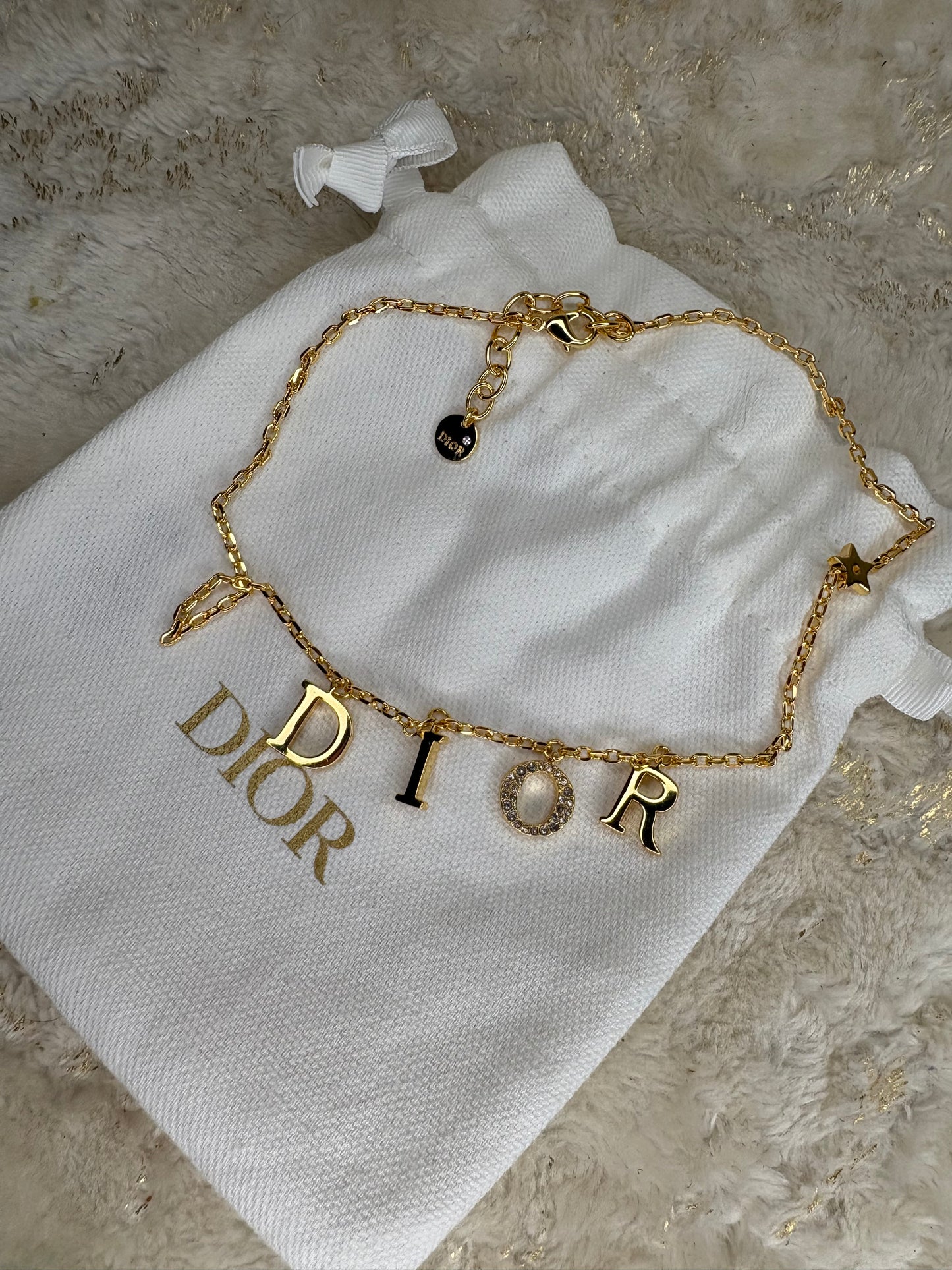 D necklace