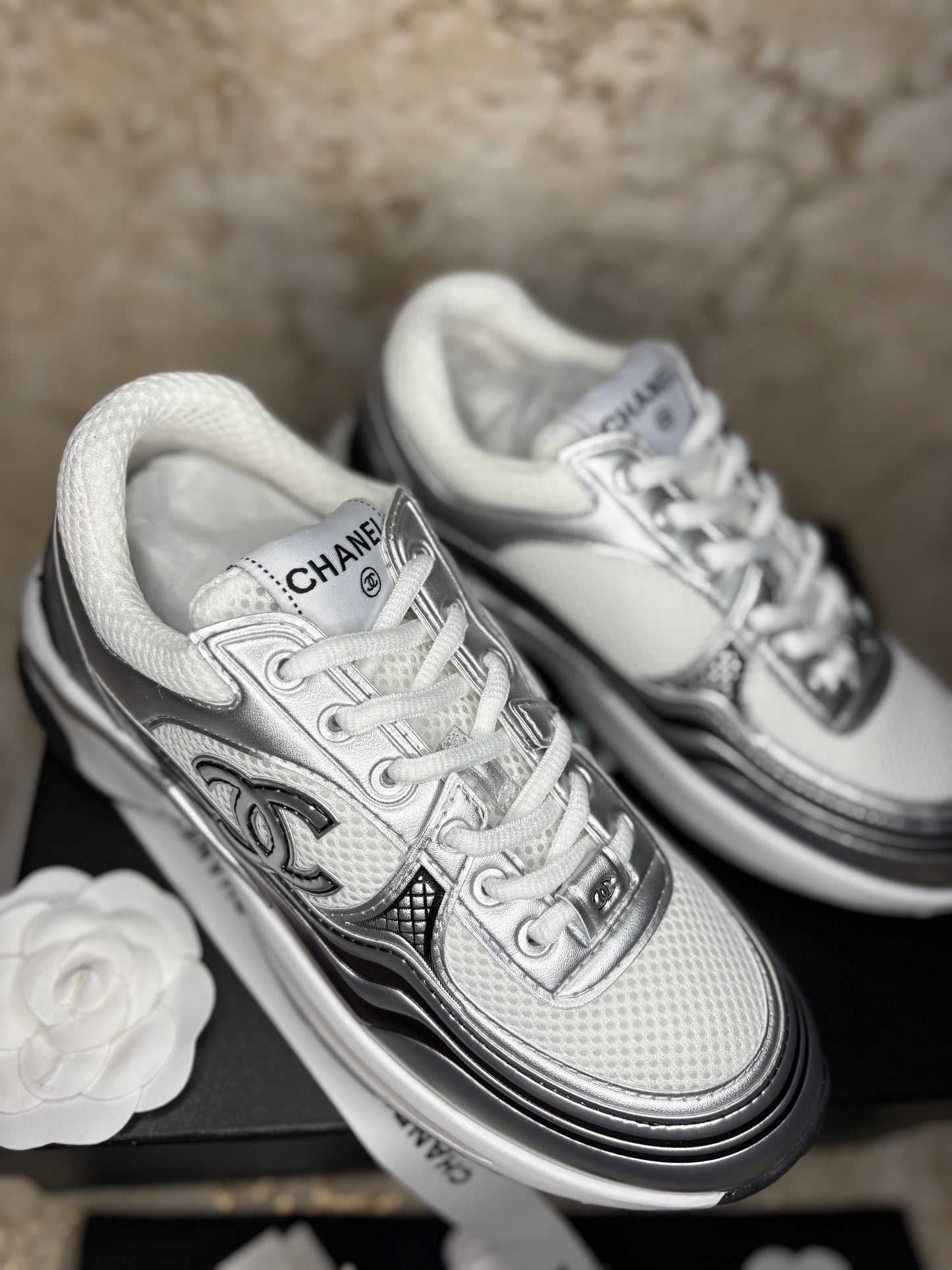 CC metallic bronze silver runner