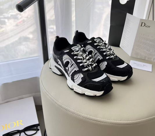 ( in stock fits 6.5-7) chrono trainer