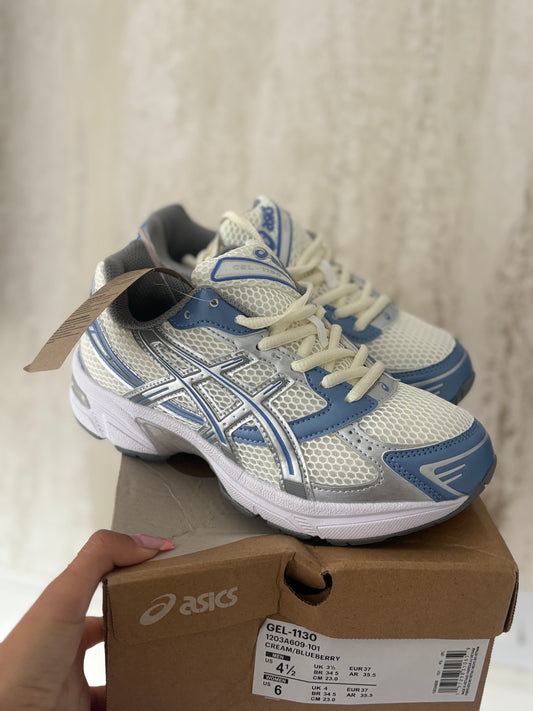 ( in stock size 4 ) asic blueberry