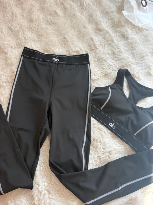 ( in stock size s&m ) Alo sports bra set