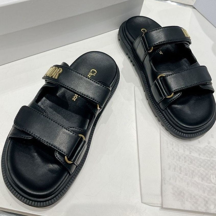 D sandals black