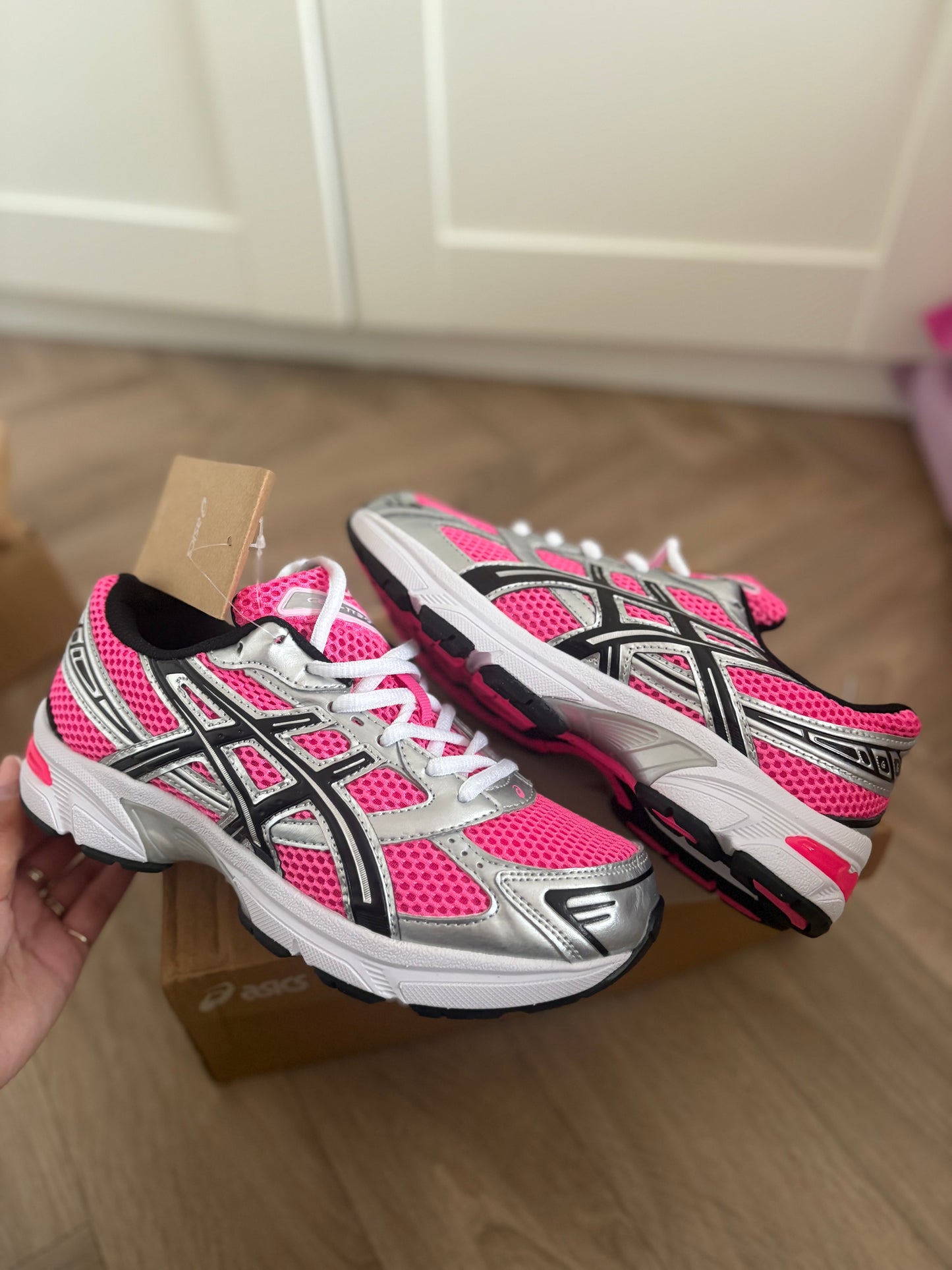 ( in stock size 5.5-6 ) asic black pink