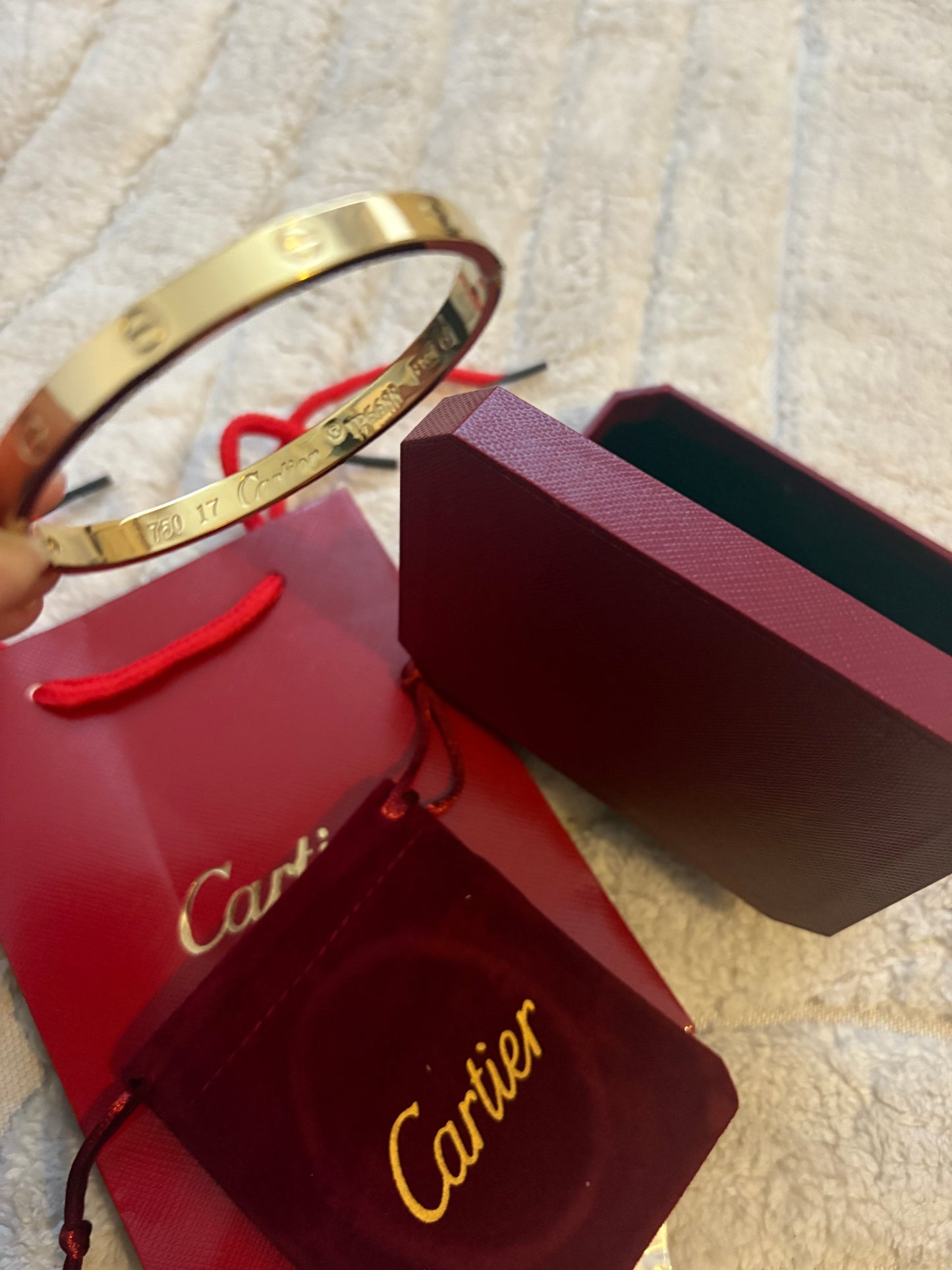 ( in stock ) cart love bangle #17