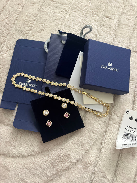 ( in stock ) angelic gold necklace & earring set 2x earrings