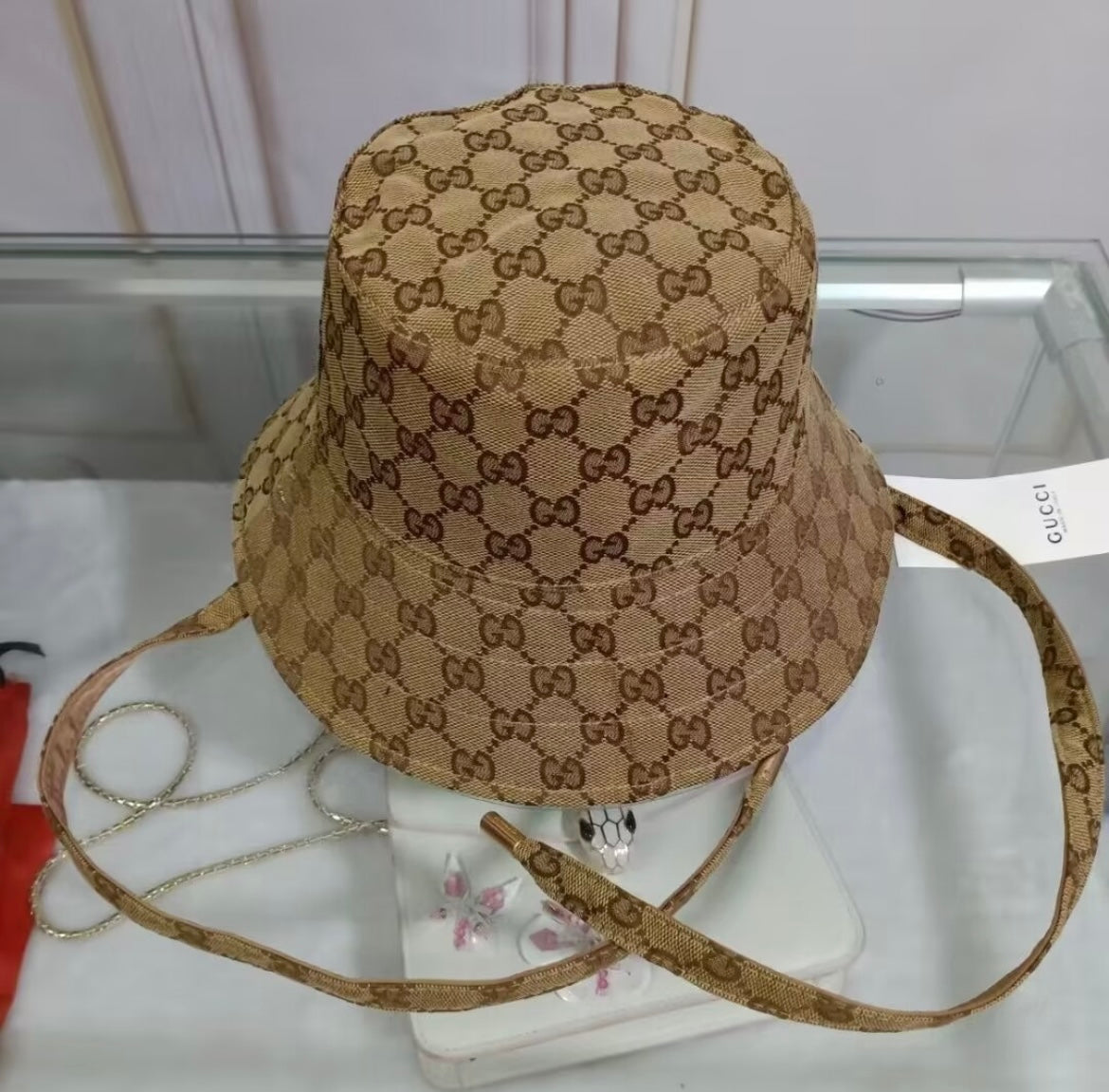 GG bucket/sun hat