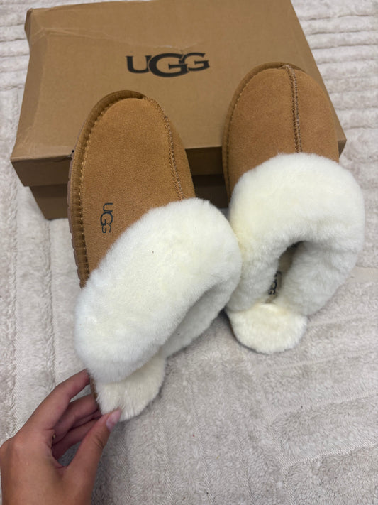 ( in stock ) size 5 & 6 - ug8 super fluffy slipper