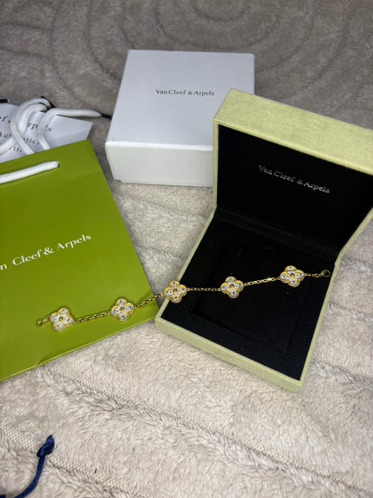 ( in stock ) cleef bracelet gold