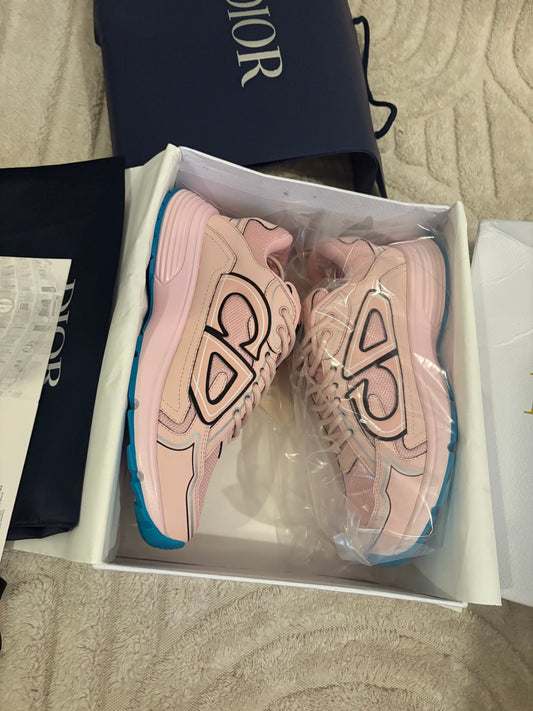 ( in stock size 6 ) b3 pink blue