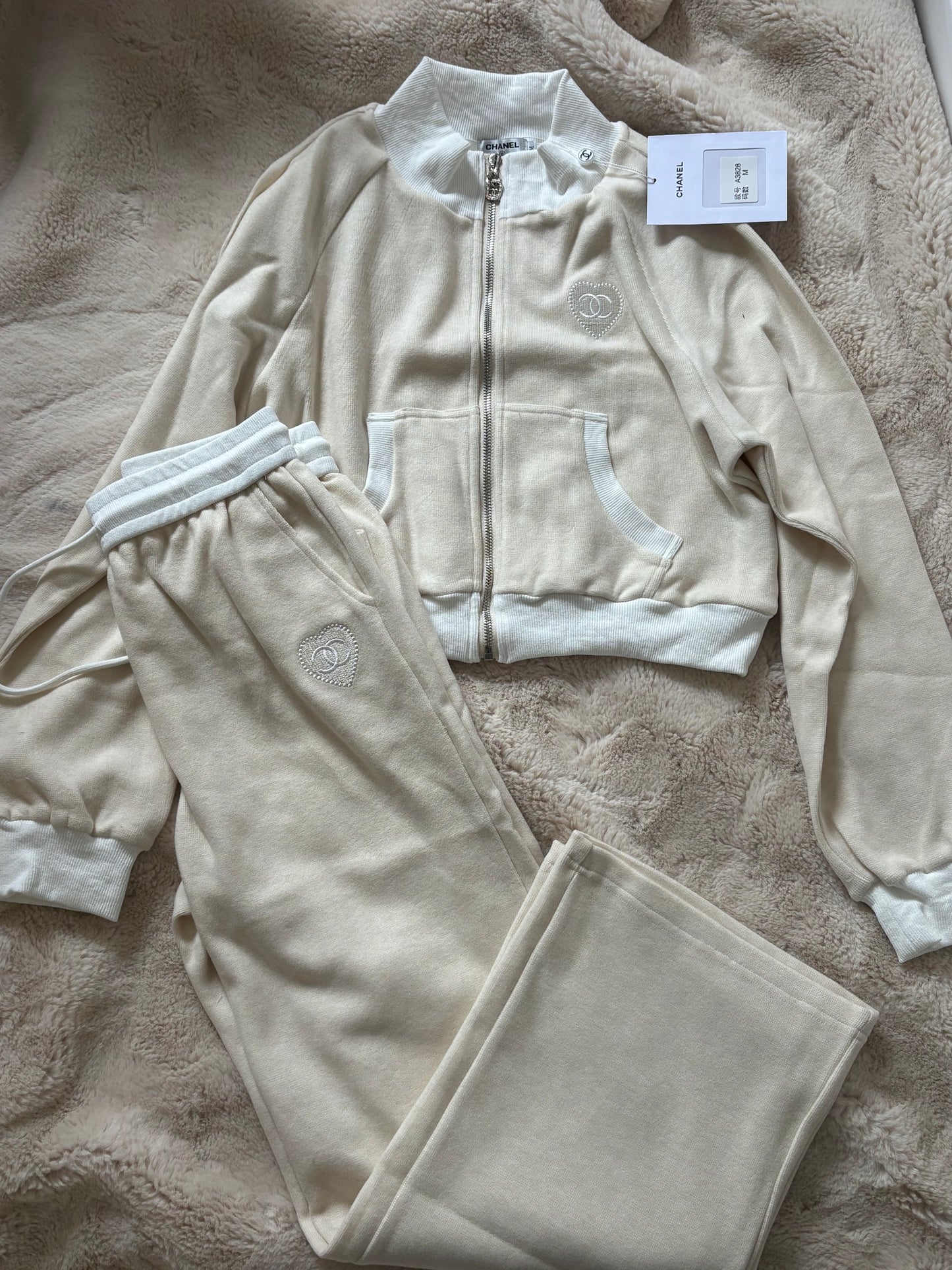 Cc light knit tracksuit cream beige
