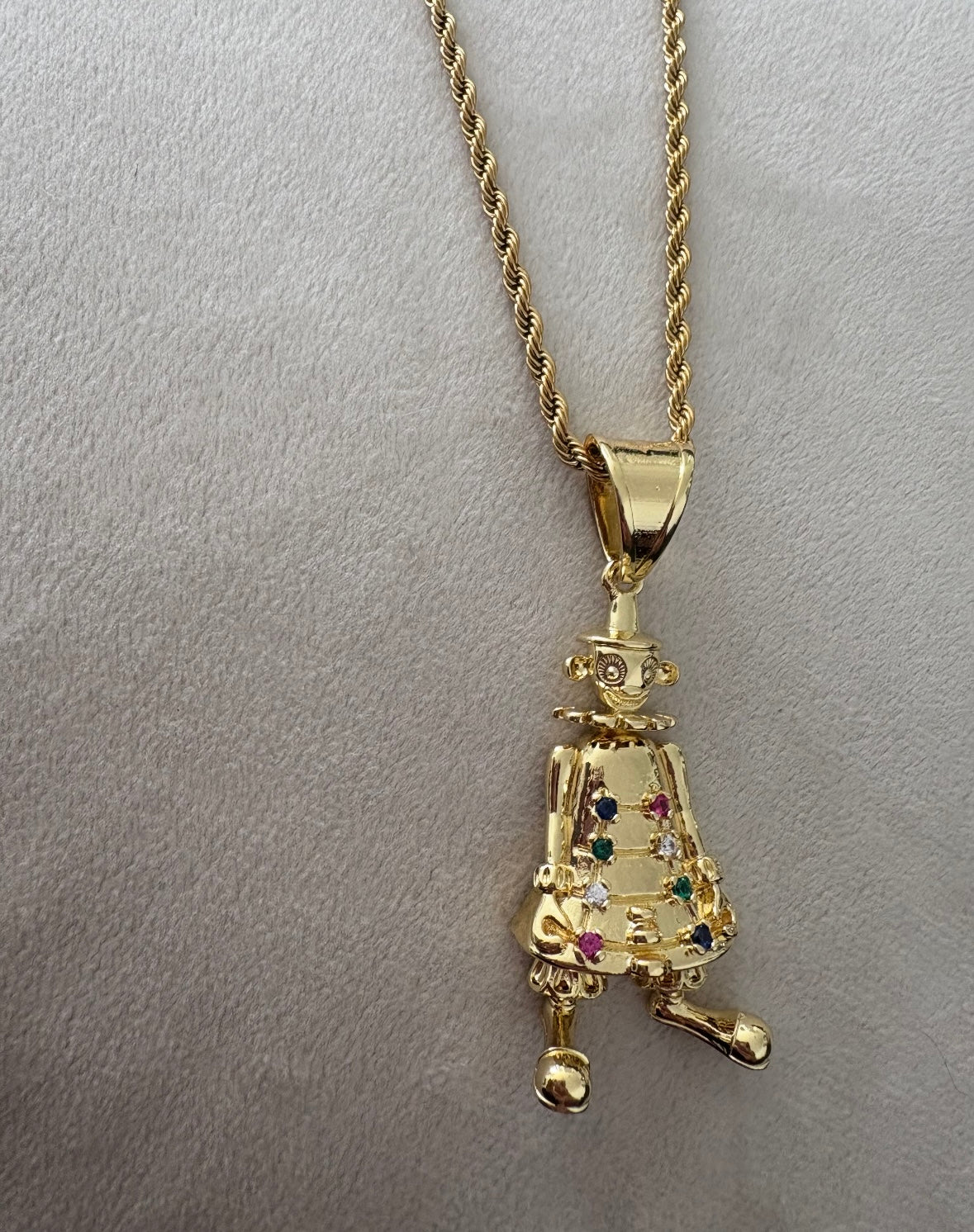 ( in stock ) clown pendant necklace & 20 inch rope chain + gift box