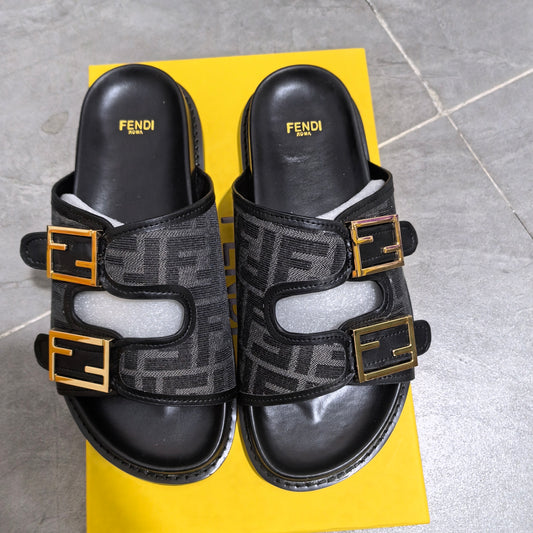 FEN strap sandal black