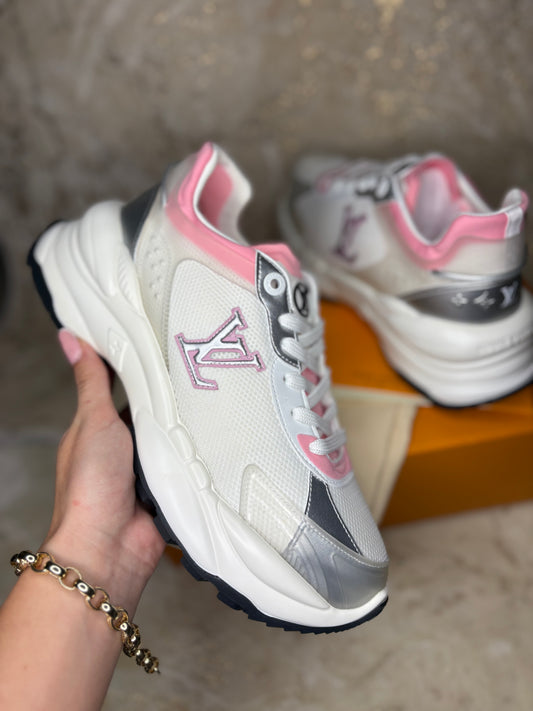 Louie v pink monogram runner