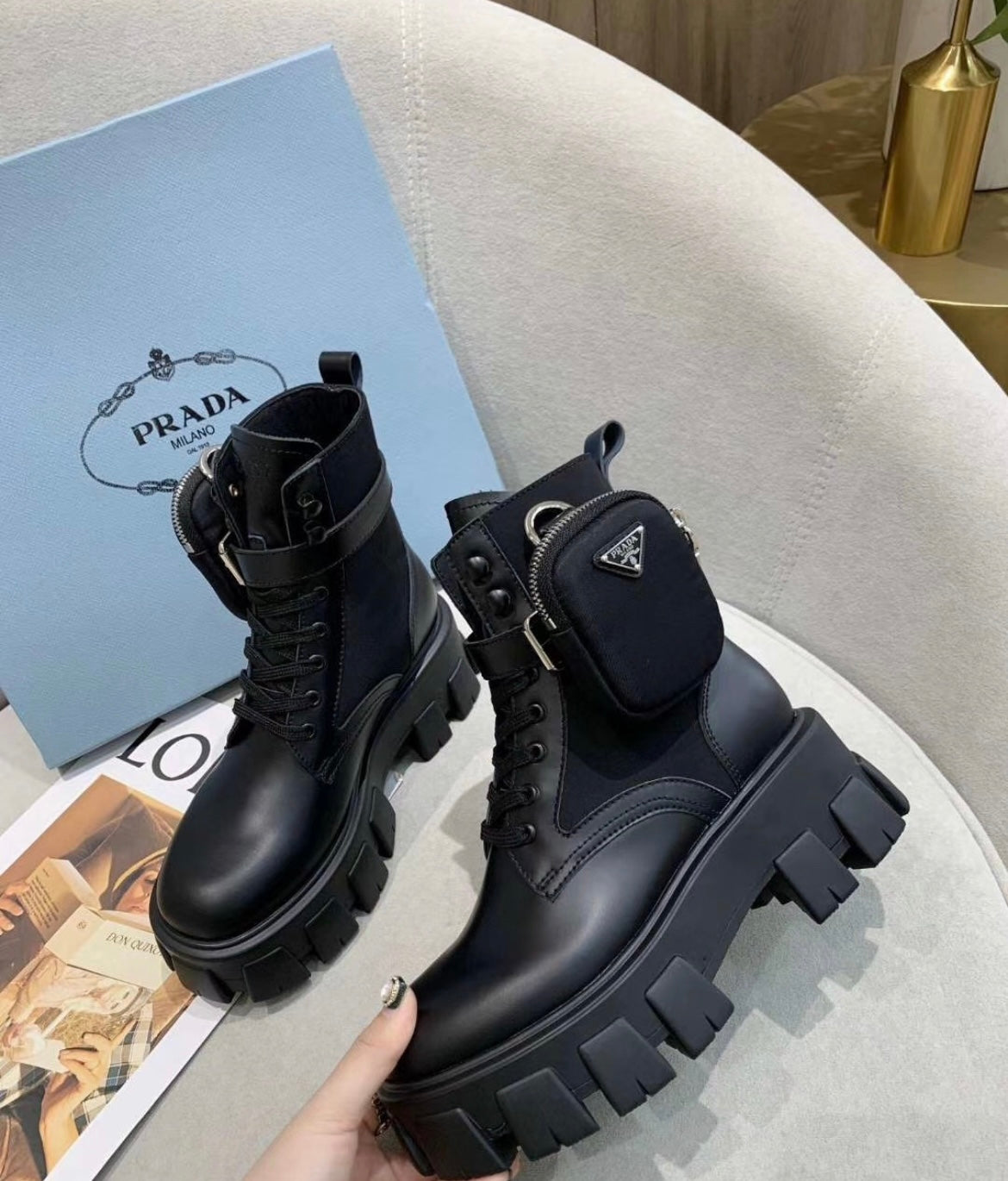 PRA chunky coin pouch boot