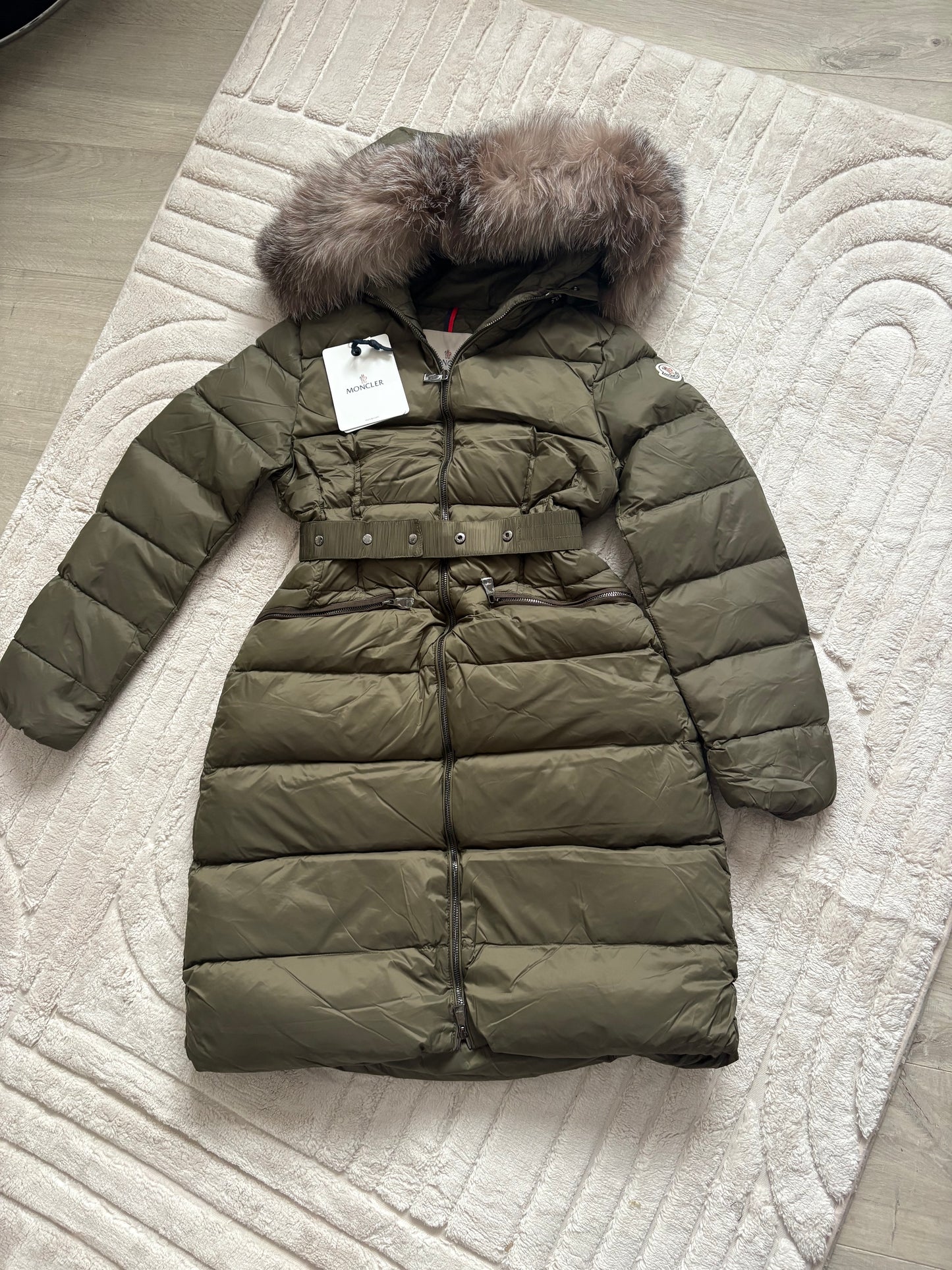 Khaki long belted xl fur hood down jacket