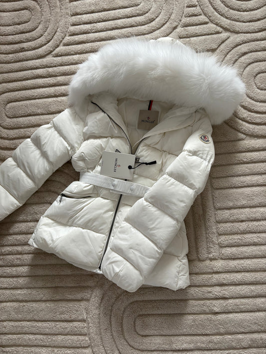 ( in stock fits 8/10 ) monc white cream xl fur hood