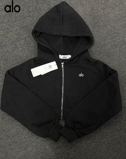 ( in stock size M *best fit size s* ) Alo hoodie black