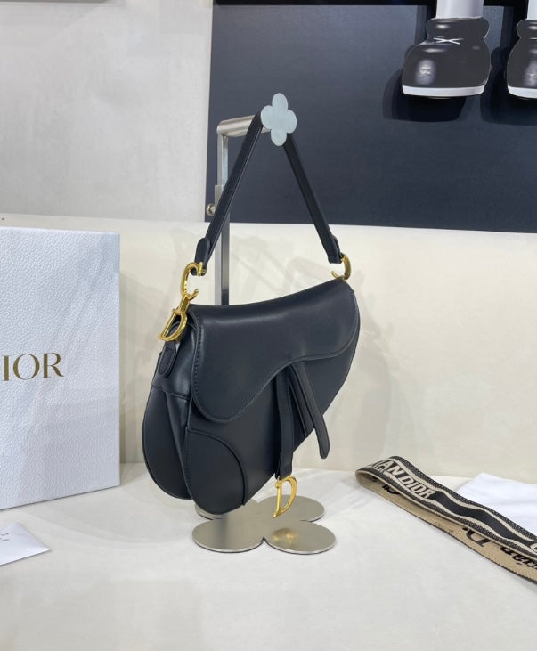 D Saddle bag